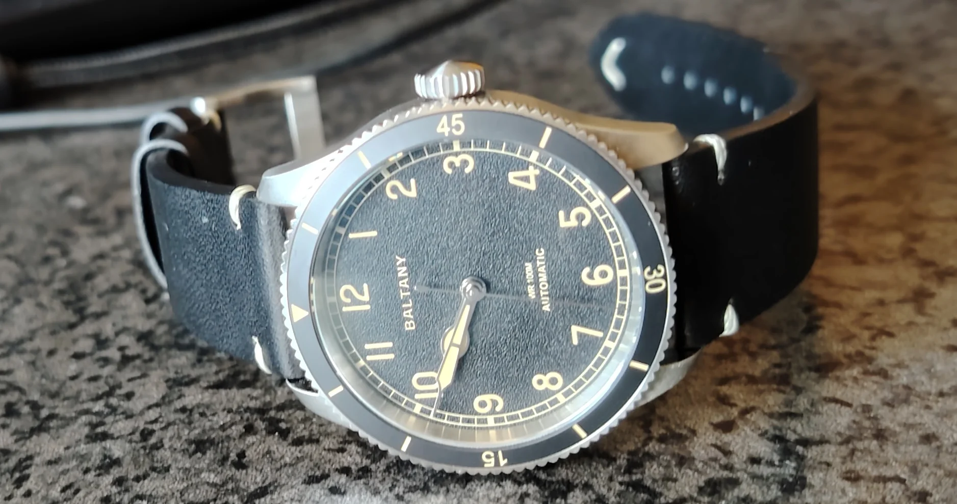 baltany khaki aviation pilot watch